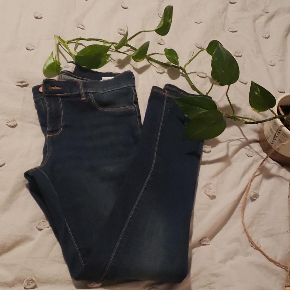 Old Navy rockstar jeans